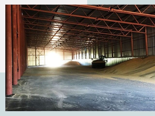 Строительство зернохранилищ в Абакане